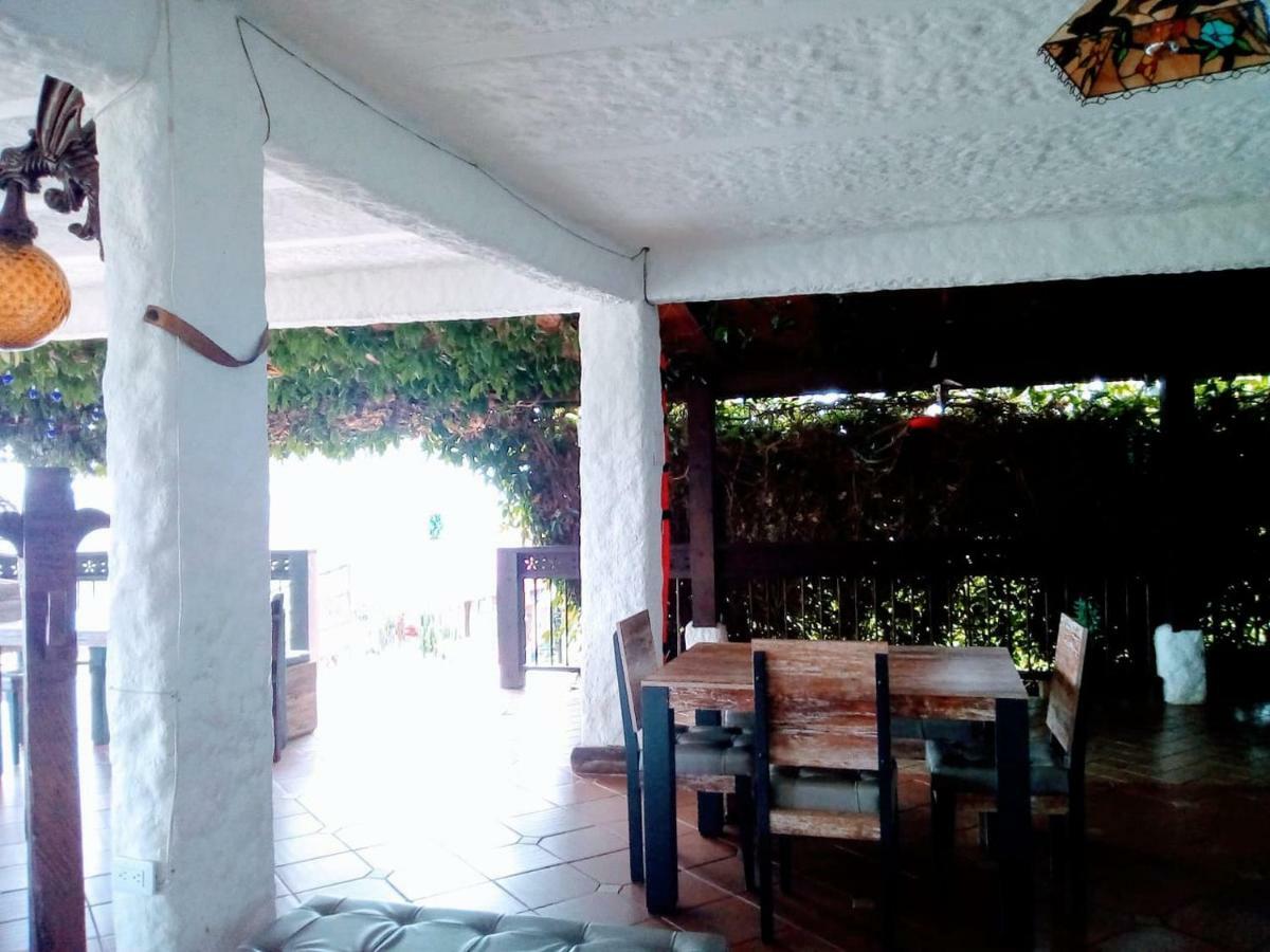 Hotel La Cuspide Calimita Екстериор снимка